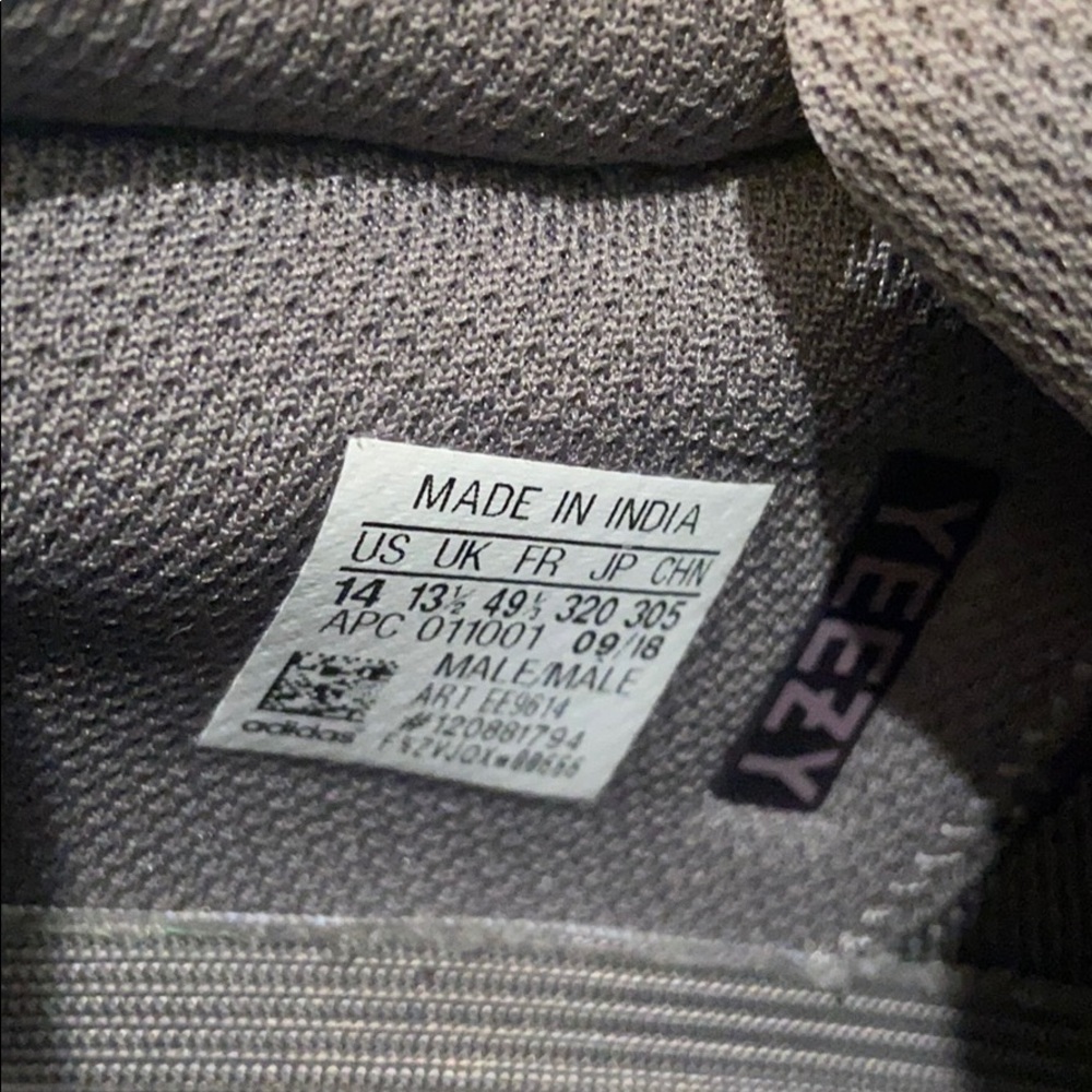 Adidas Yeezy Boost 700 Mauve Mens - Picture 7 of 7